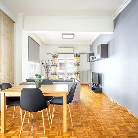 Apartment In The Middle Of Everything Athene Buitenkant foto